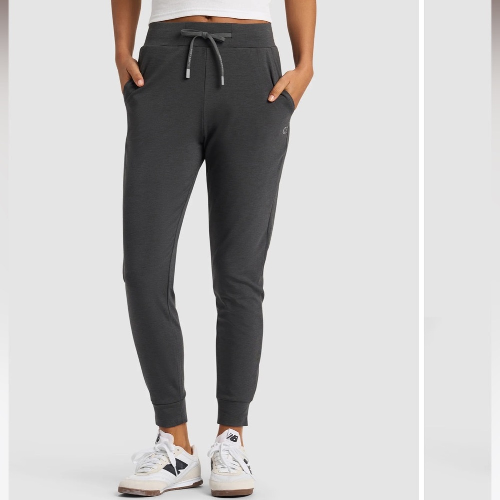 Cozy Earth Brushed Bamboo Pullover Crew and Jogger Pant Set - Graphite - Picture 4 of 11
